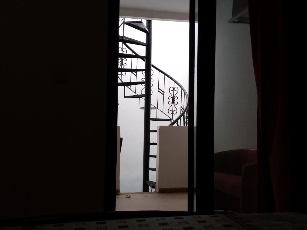 Kakatar Family Residence , Yoff Dakar Kültér fotó